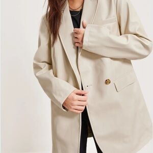 NWT Cream Faux Leather Oversized Blazer